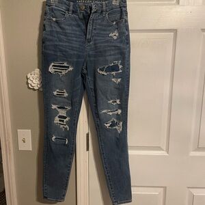 American Eagle Outfitters Women's Distressed Blue Jeans